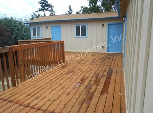 12414 SE Ivon Ct APT D, Portland, OR 97236