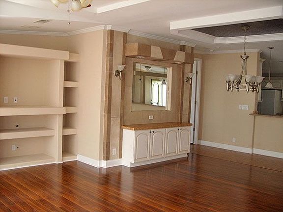 5th image of 38718 Callaway Blvd