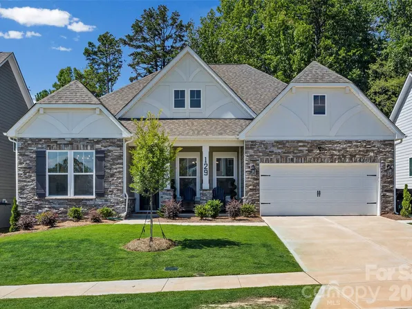 129 Glenn Dr, Mooresville, NC 28115