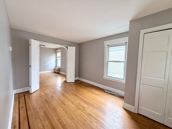 4th image of 225 3rd Ave Floor 2
