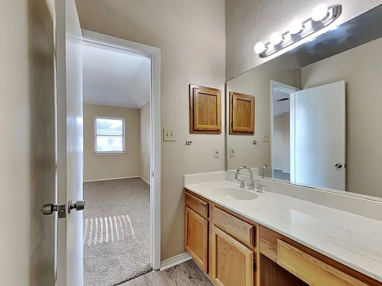 2618 Remmington Dr #B6 — Photo 8