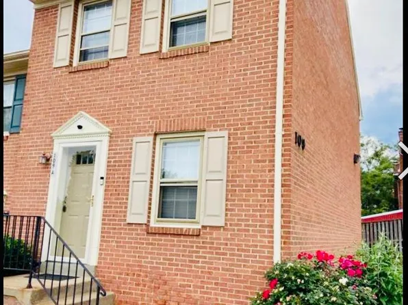 109A Davis Ave SW, Leesburg, VA 20175