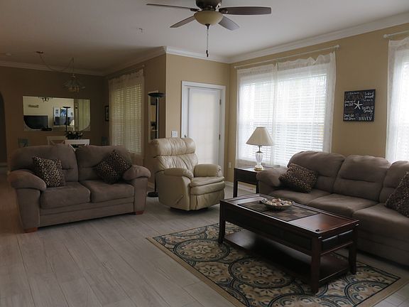 2nd image of 16462 Gloria Ln
