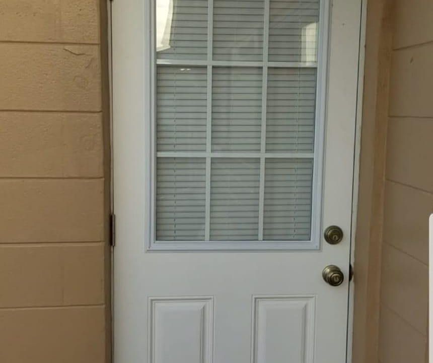 1st image of 175 E Cedarwood Cir