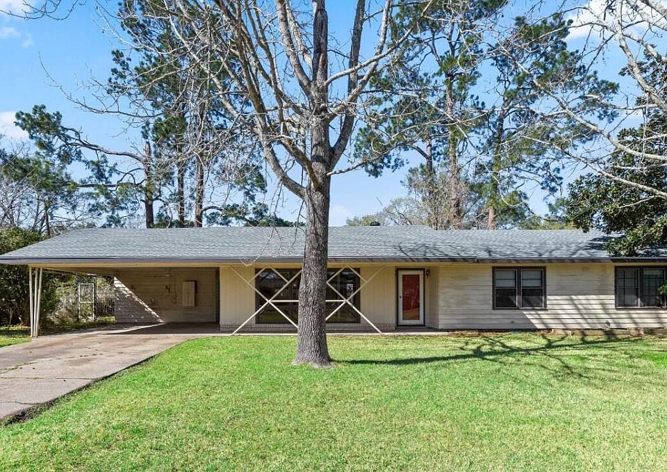 1st image of 301 Felicie Dr