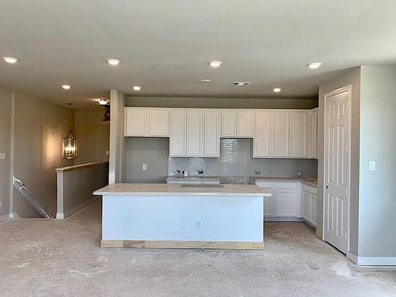 4th image of 18223 Crystal Knoll Dr
