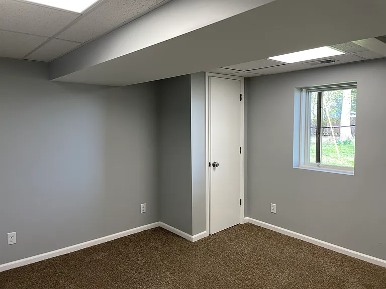 1707 Pennoyer Ave — Photo 15