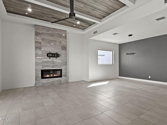 5th image of 904 Greenbury Pl
