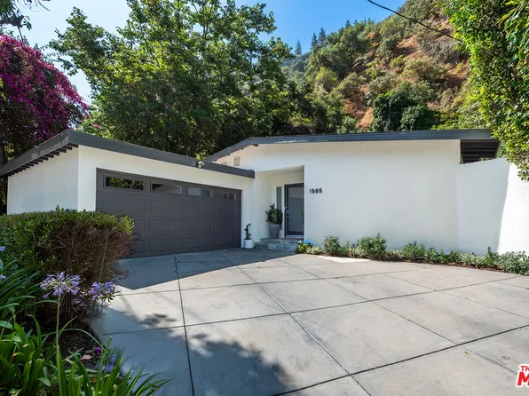 1585 Benedict Canyon Dr, Beverly Hills, CA 90210