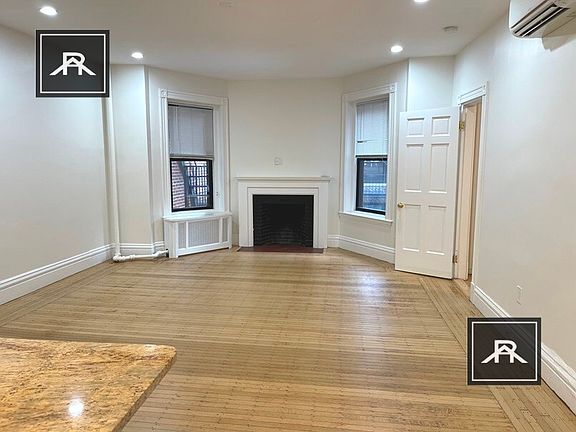 2nd image of 174 Newbury St APT 4