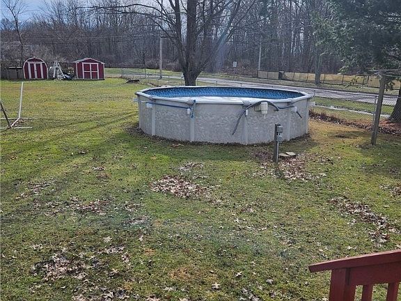 4th image of 11767 Meadowbrook Dr