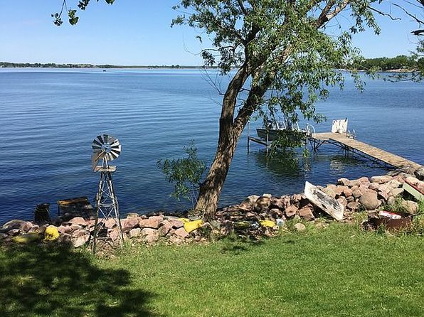 174 E Lake Dr, Estelline, SD 57234