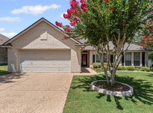 10840 Golfview Way, Benbrook, TX 76126