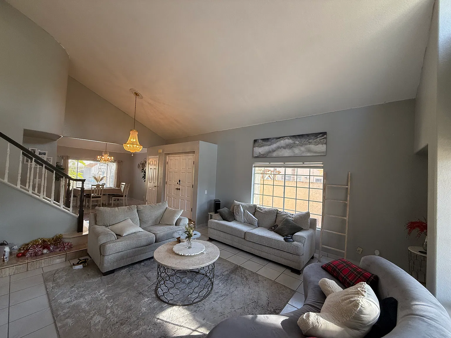 4 bed, 2608 sqft, $6,300 — Photo 4