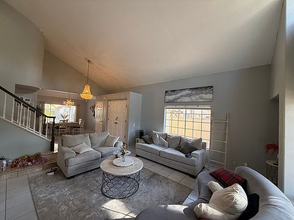 3rd image of 360 Camino Parque