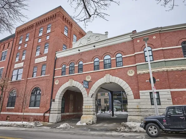 251 Heath St APT 407, Jamaica Plain, MA 02130