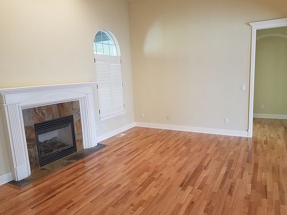 4th image of 2205 60th Ave NW