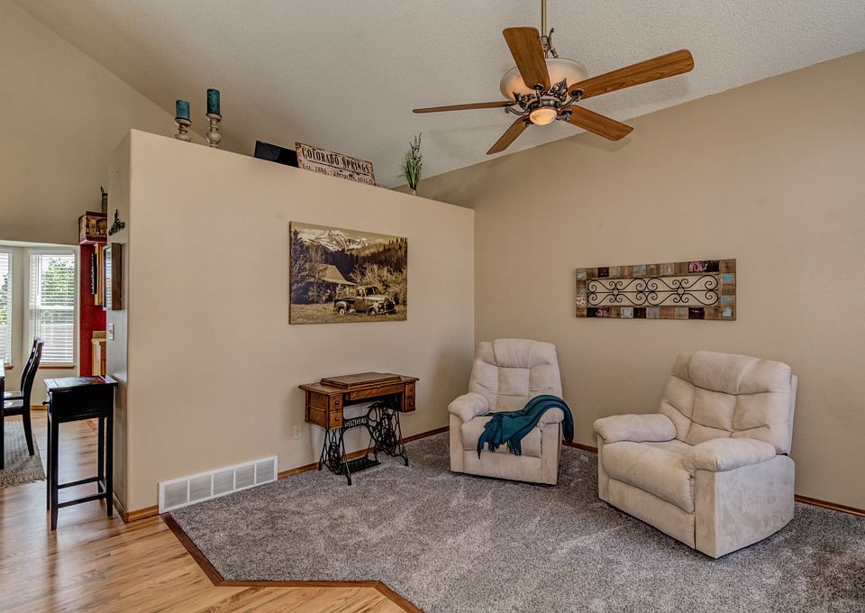 2nd image of 6991 Wagon Ridge Dr