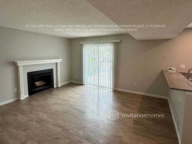 19322 E Purdue Cir — Photo 8