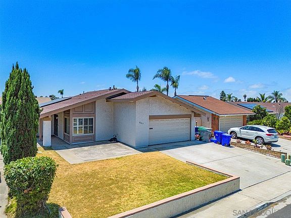 3rd image of 8867 Gold Coast Dr
