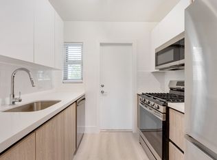 1038 11th St APT 16, Miami Beach, FL 33139