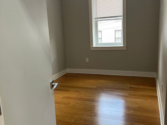 4th image of 433 E 13th St APT 7