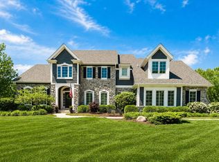 1260 Four Winds WAY, Hartland, WI 53029
