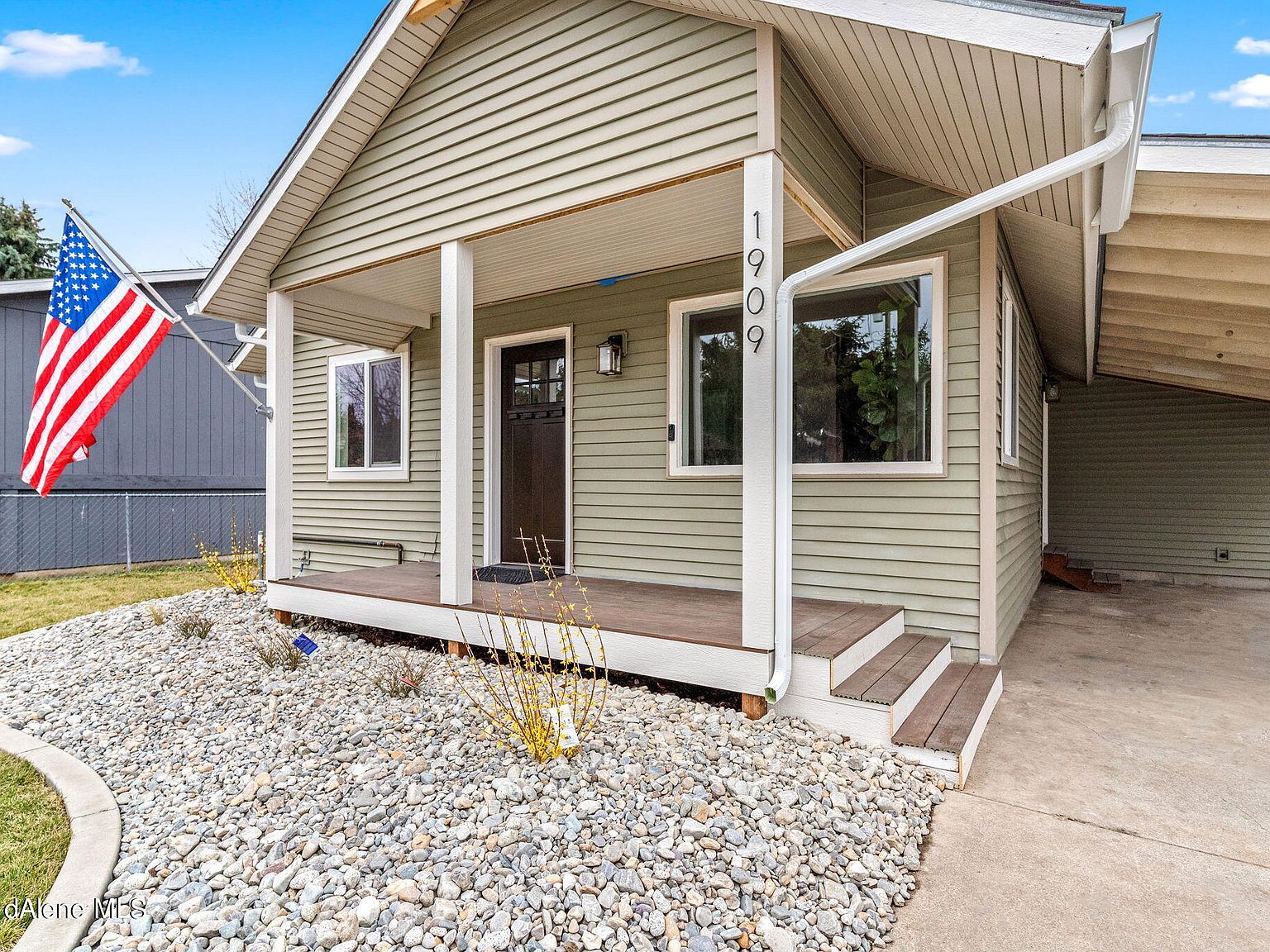 1909 N 9th St, Coeur D Alene, ID 83814 Zillow