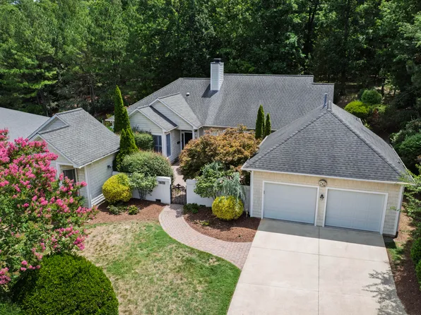 1379 Bradford Pl, Pittsboro, NC 27312
