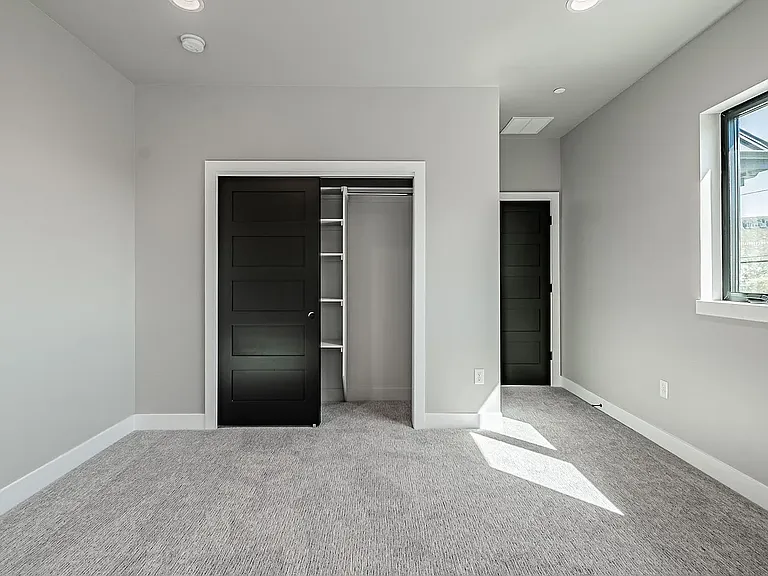 606 Arapahoe St — Photo 32