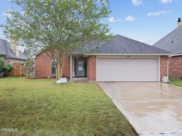 104 Tara Oak Dr, Carencro, LA 70520