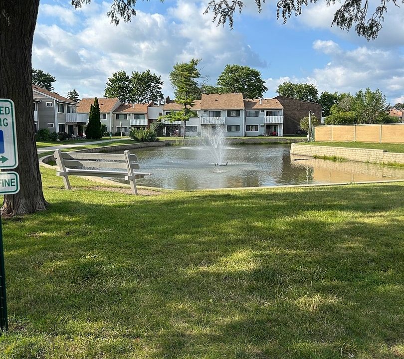 2nd image of 1000 Bayside Dr Unit 107