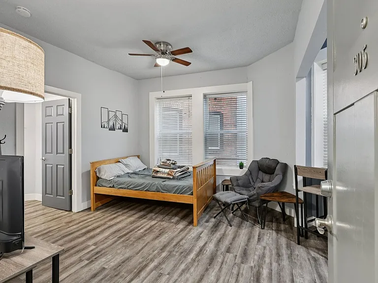 CENTER VIEW APARTMENTS- LIVE YOUR BEST LIFE HERE! — Photo 43