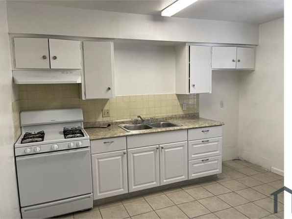 2374 S Geneva Ave #B