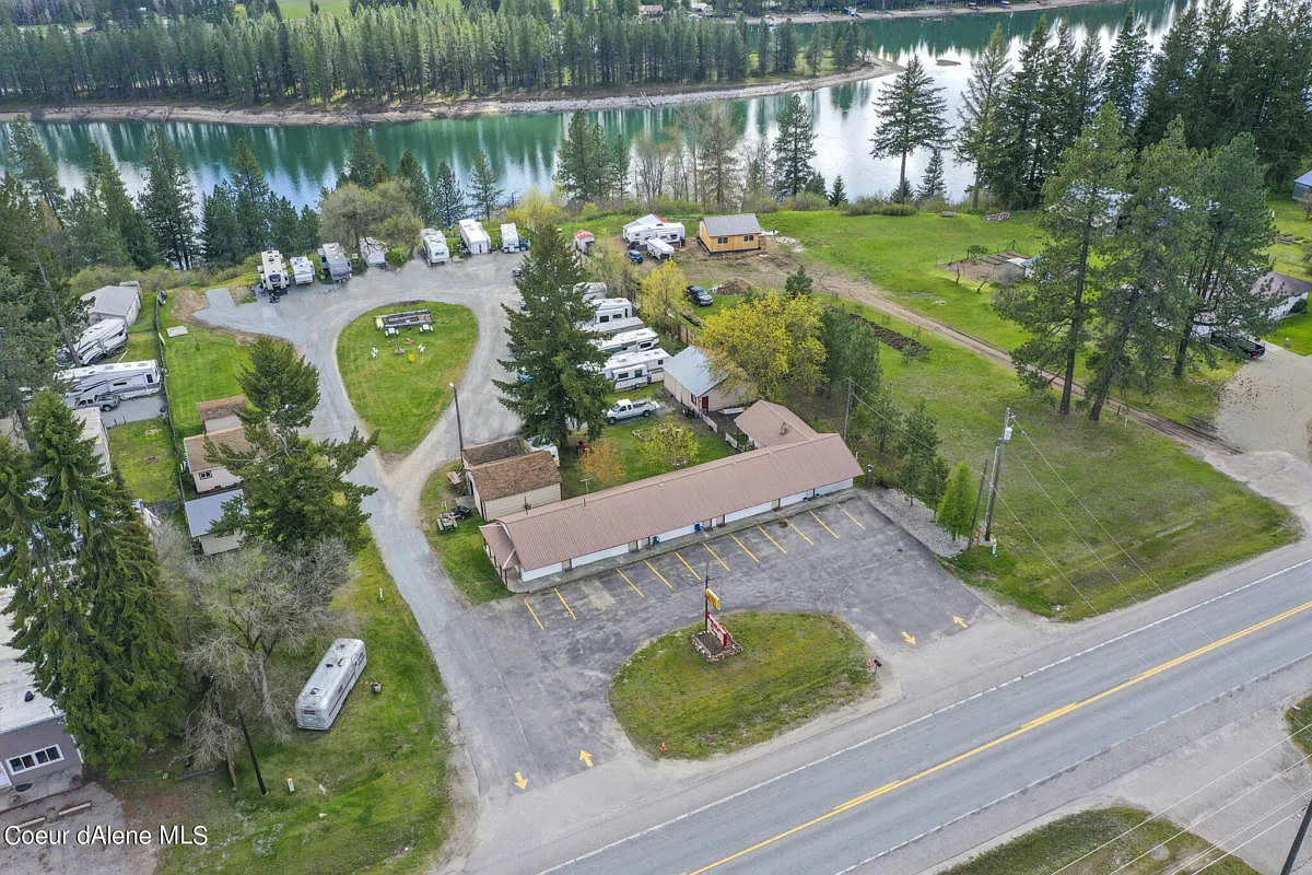 3566 U.S. Route 2 - RV B — Photo 1