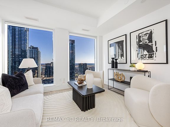 4th image of 470 Front St W #1612