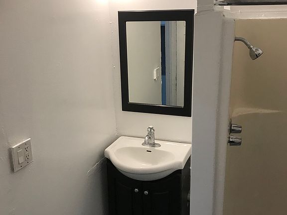 3rd image of 1707 Toberman St APT 2