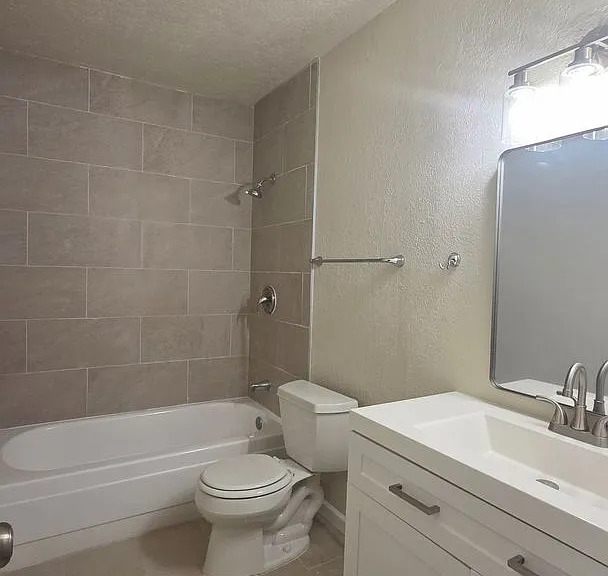 12426 Magnifico St — Photo 17