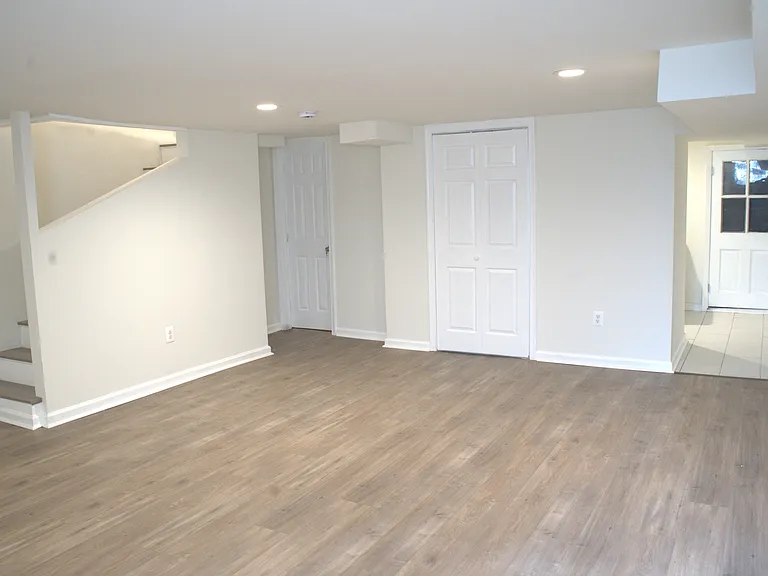 117 S Wickham Rd — Photo 96