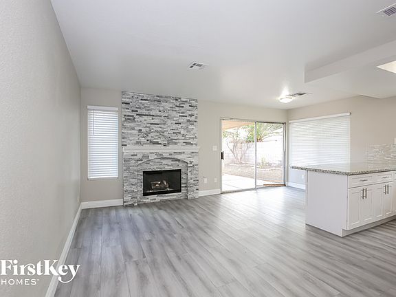 5th image of 1317 Grey Hunter Dr