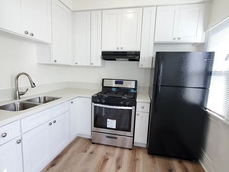 259 Columbia Ave #11 — Photo 3