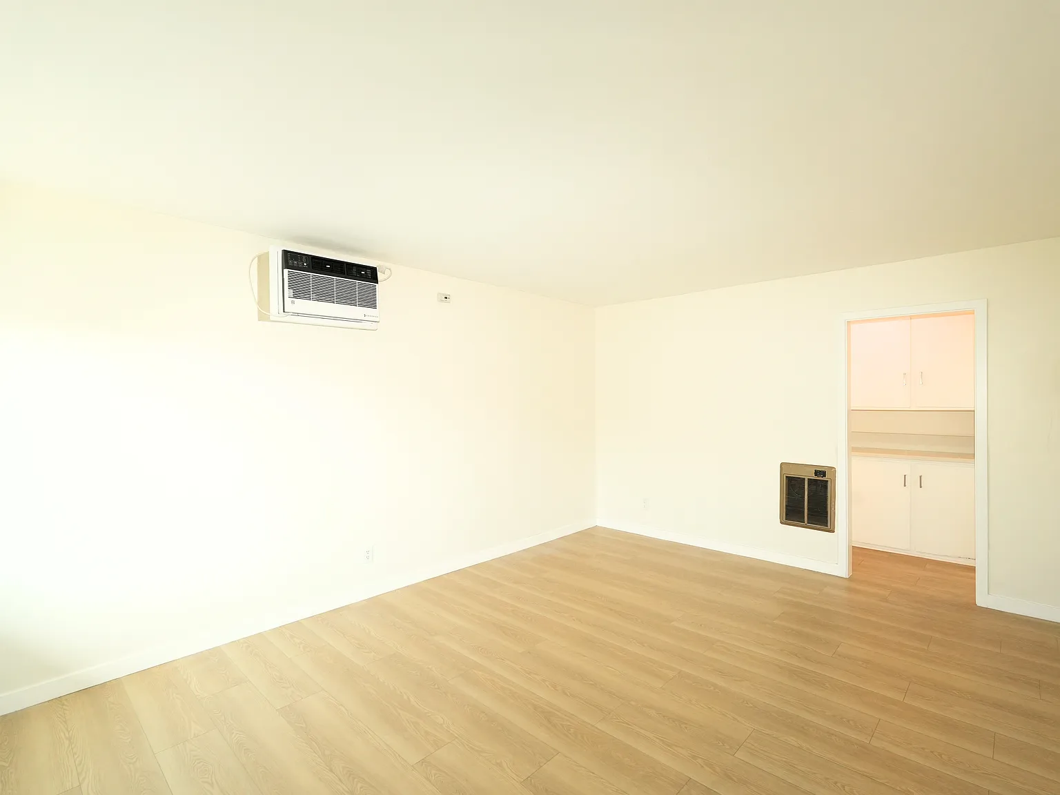 1 bed, $1,850 — Photo 3