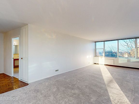 5th image of 4250 N Marine Dr APT 621