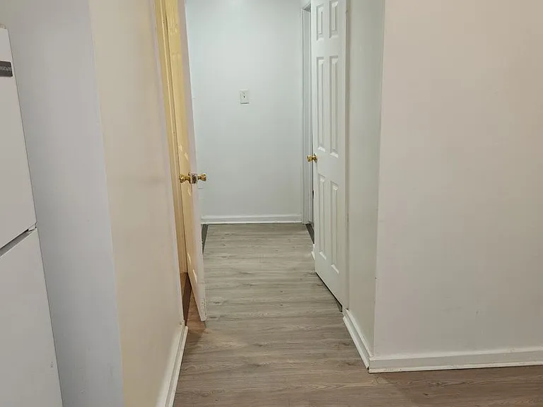 254 Lexington Ave — Photo 3