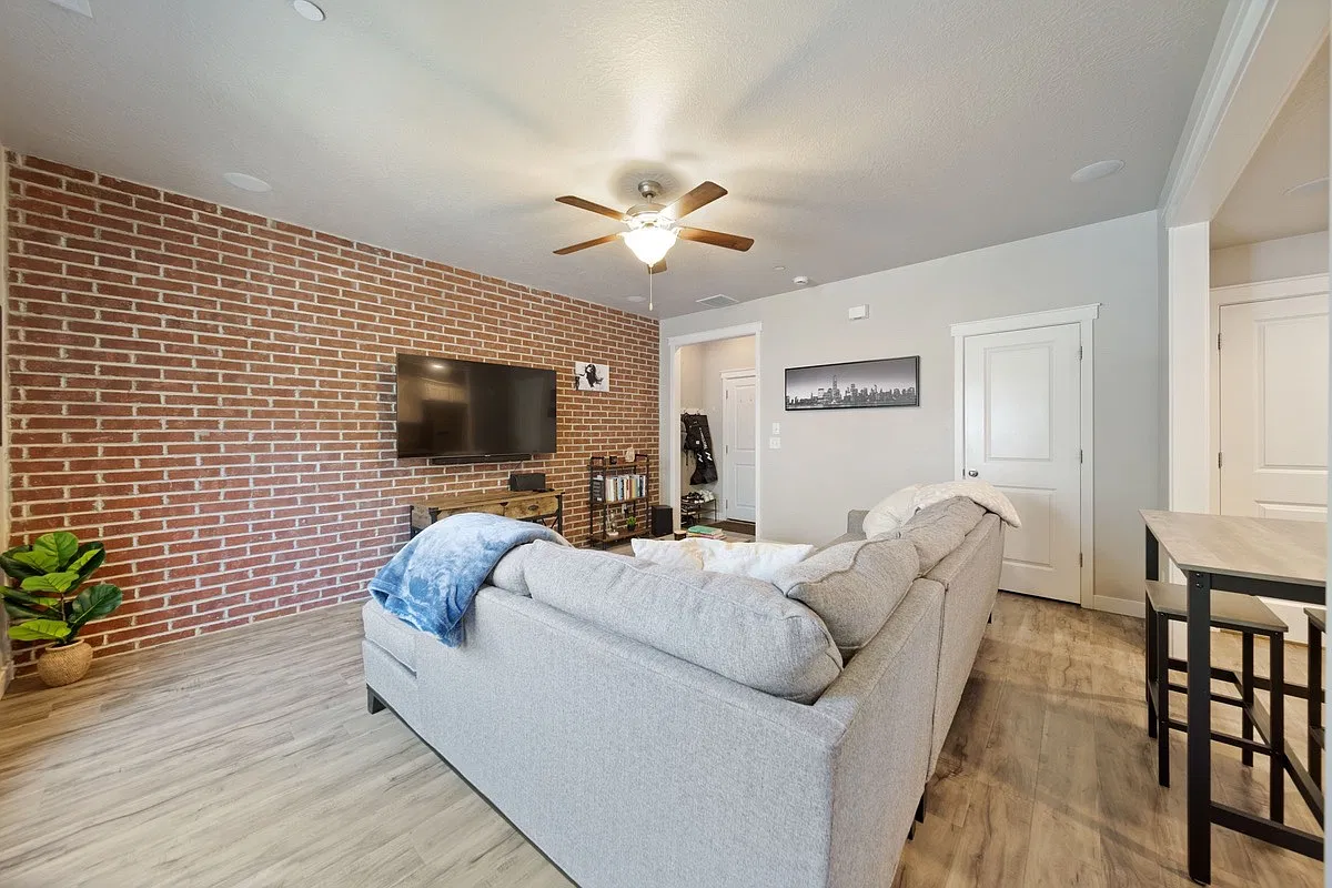 862 W Capraia Ct — Photo 4