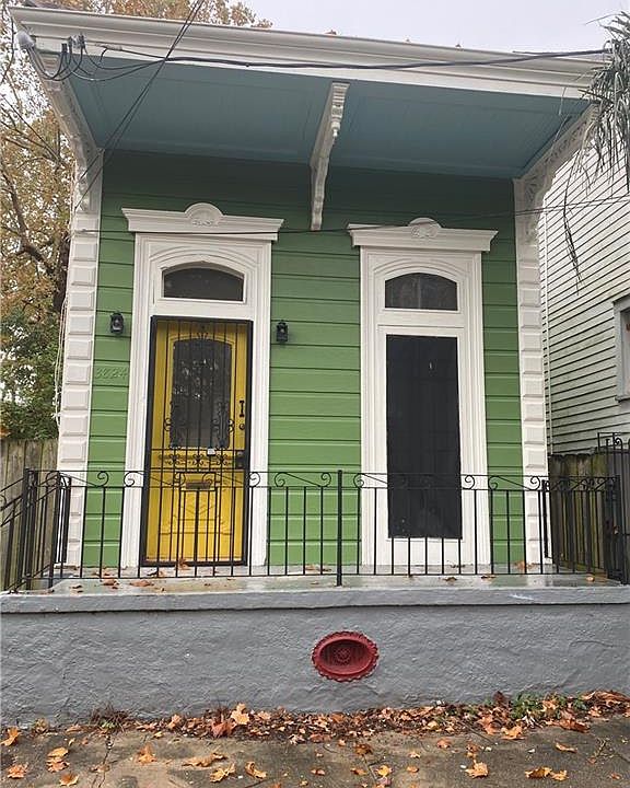 1st image of 3824 Dauphine St