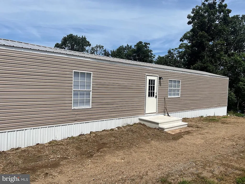Building Photo - 126 Dugan Ct