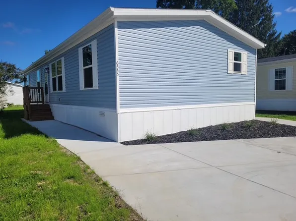 6555 Biscayne Blvd E #85, Brighton, MI 48114