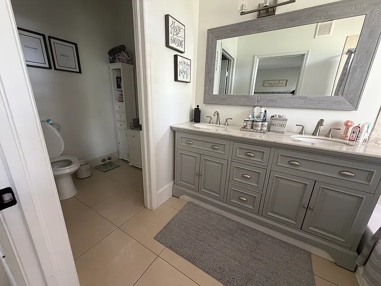 14957 SW 8th Ter — Photo 8