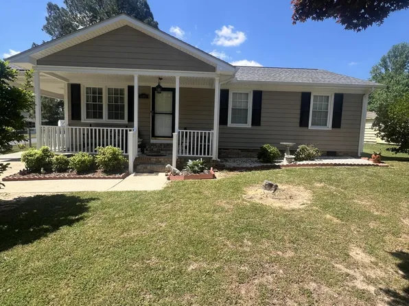 601 Daniel Drive, Elm City, NC 27822